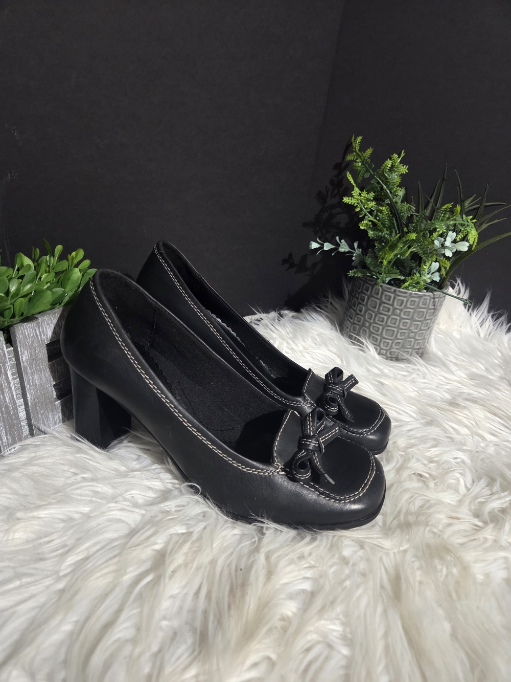Y2K Naturalizer Black Leather Bow Square Toe Block Heel Pumps. Size 8 Women